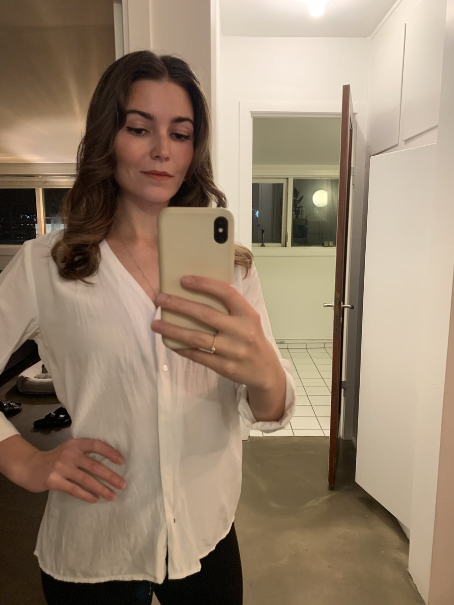 Þegar maður blæs á sér hárið fyrir partý er alltaf ákveðin hætta á að enda eins og fréttakona á leið í útsendingu.