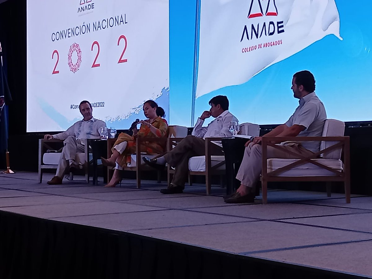 Josefina Cortés Campos, José Roldán Xopa y Alejandro Faya Rodríguez nos platican acerca de la intervención del Estado en la economía y sus límites, en el panel #4 moderado por Carlos Mena Labarthe.

#ConvencionANADE2022