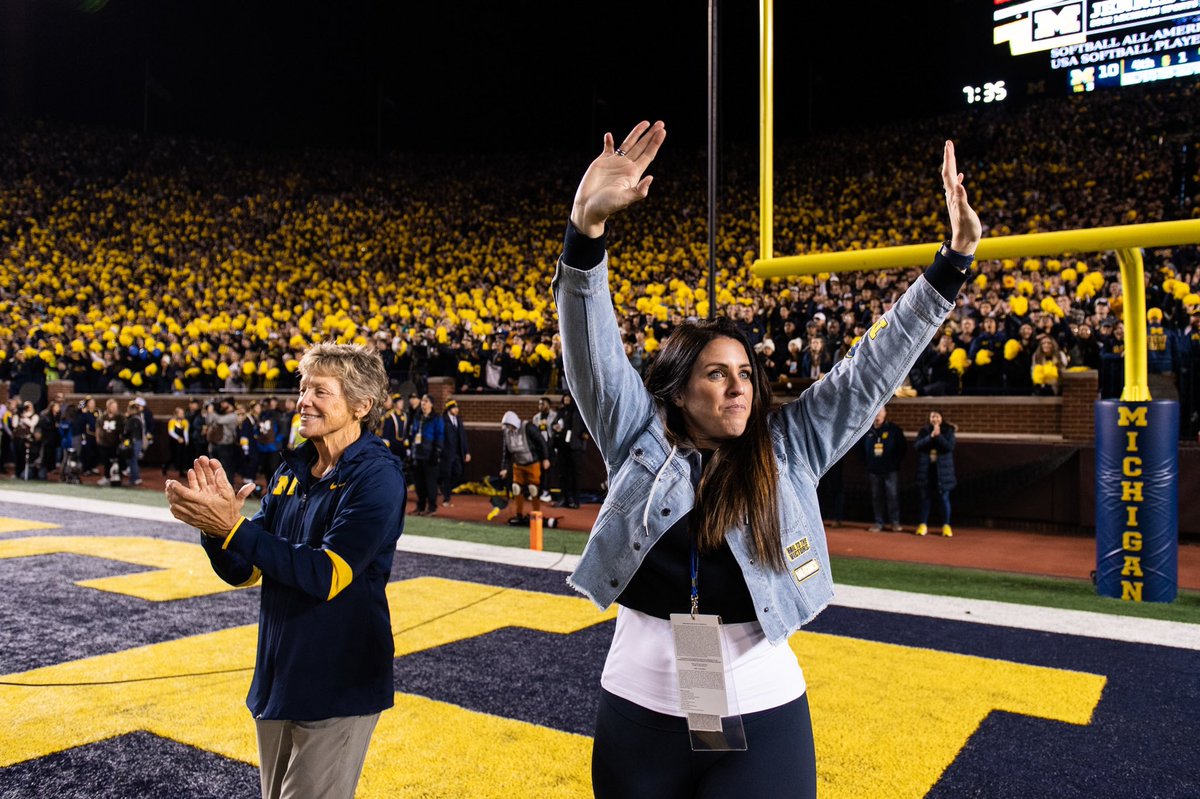 Michigan Softball On Twitter Celebrating Two Michigan Legends With michigan-softball-on-twitter-celebrating-two-michigan-legends-with