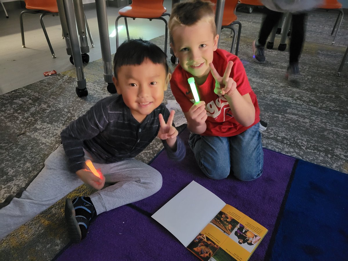 mssikkink's tweet photo. We had our first class party on Friday and our Fall Celebration was a huge success! The experts declared it "the best day ever!" 🍁🎃🍂 #bishoprps https://t.co/EIO7f0r8Sk