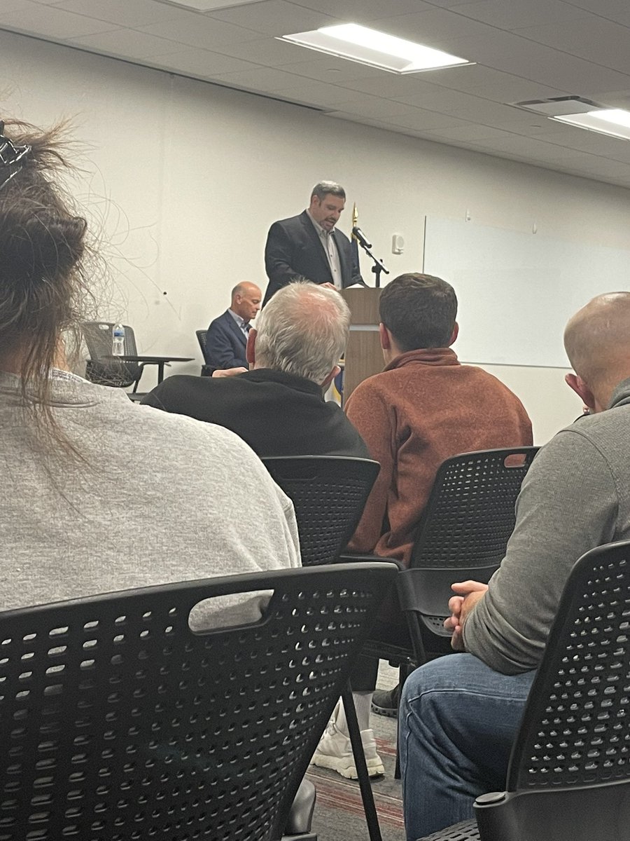 HinzForCrete's tweet image. Thanks to everyone who came to the mayoral town hall! I was so excited to see so many engaged residents!