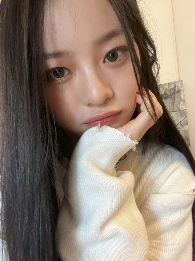 coelhosushi's tweet photo. 99 motivos do porquê você NÃO deveria comer agora 
a thread 🪡 for edtwt and subs https://t.co/iDoaBqerxT