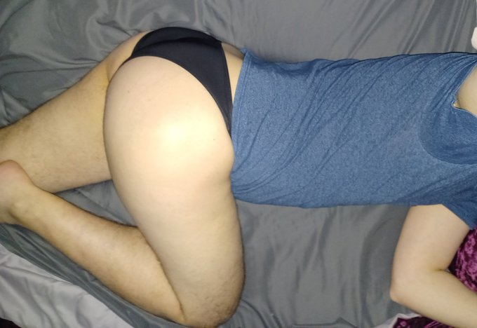 Laying here with my fat butt still being sick, although not as bad. Getting better :3 https://t.co/4