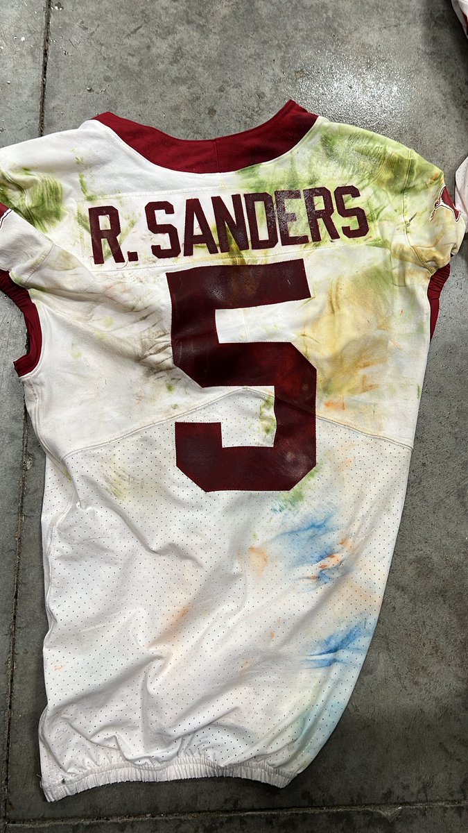 RazorbackEquip's tweet image. This is what a 1,000 yards/leading rusher in the @SEC looks like #WoooPig 🐗 @raheim_sanders