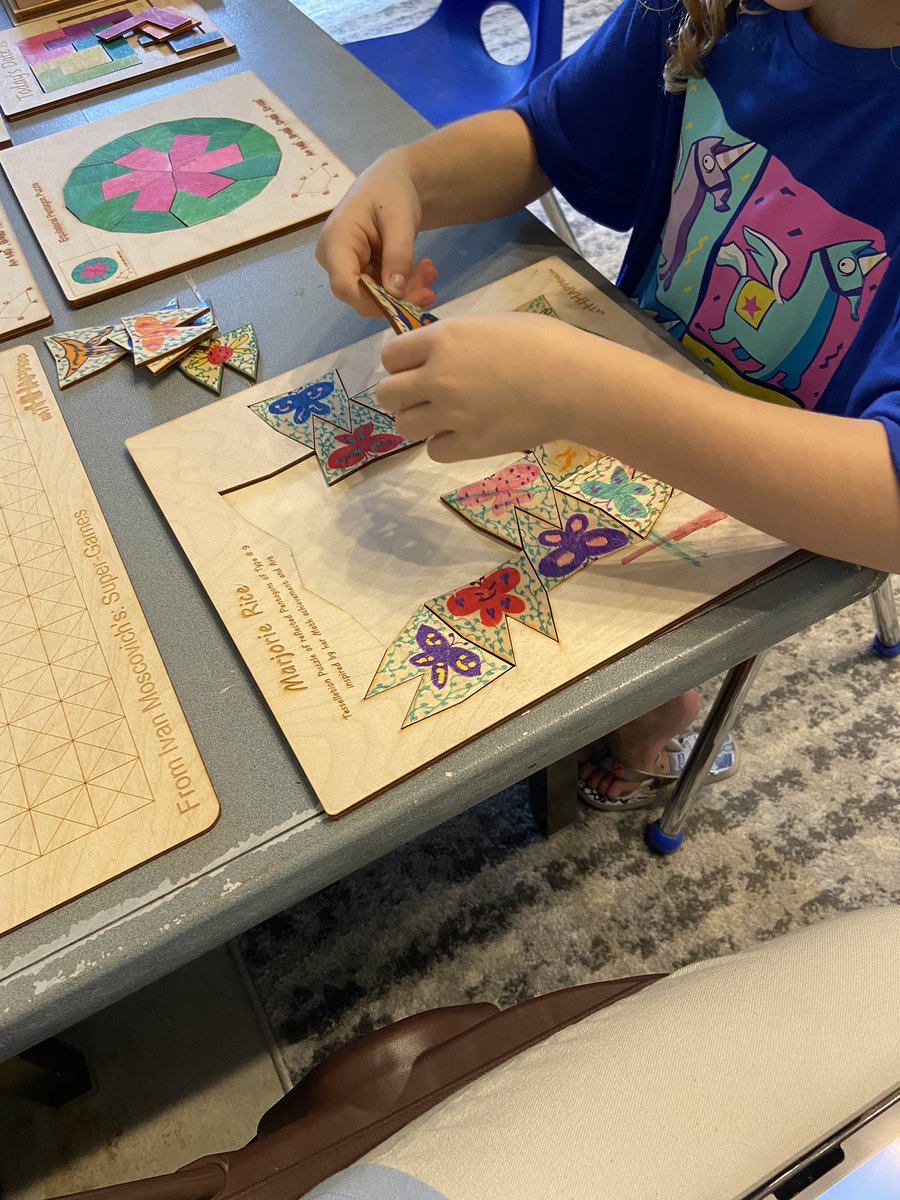 MathHappensOrg's tweet photo. The MathHappens Math Room today at the Austin Nature and Science Center 21st C tiles by @MathforLove and @Trianglemancsd , a Marjorie Rice #9 butterfly puzzle by MH staffer Michelle Tat and Koch fractals on the magnet board! https://t.co/yXSch7Qvhy