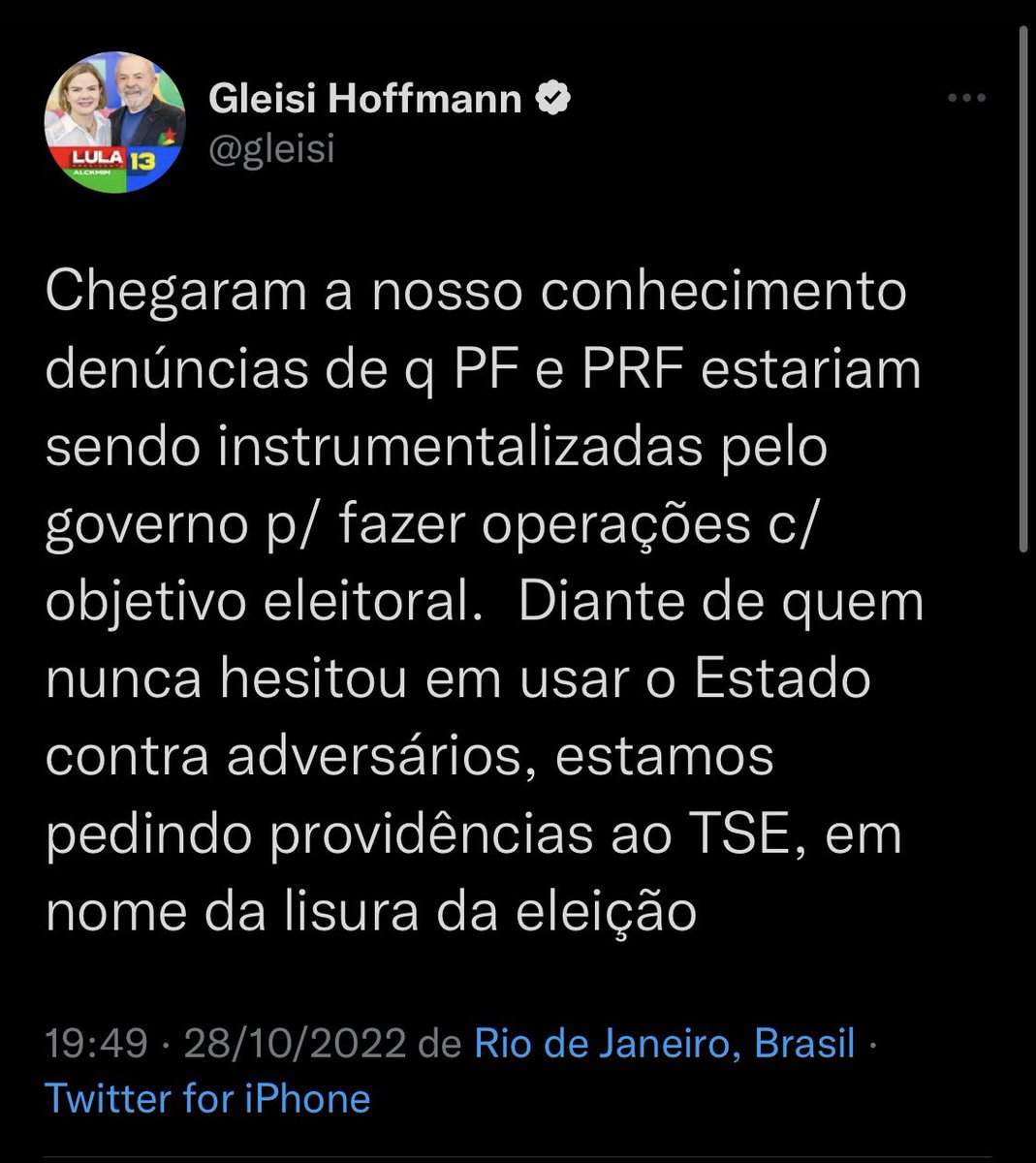 bruno_carioc2's tweet photo. A PRF e a Polícia Federal estão tornando a vida dos compradores de votos mais difíceis. Adivinha qual partido foi pedir ao Xandão pra que os ajudem? Tudo isso ontem e hj. https://t.co/K6ogZw2nG0