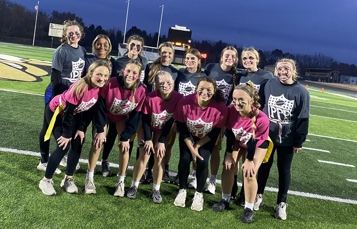 These volleyball girls about to take part in some Powder Puff action!  Bring it big! 🏈