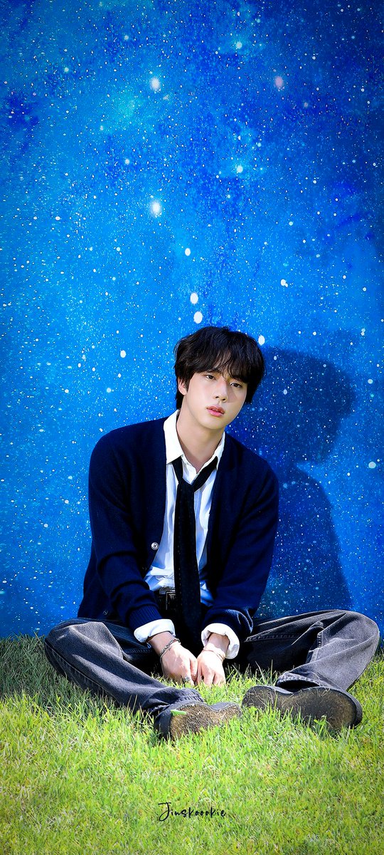 Jinskoookie's tweet photo. Made some simple #jin #astronaut_jin pic wallpapers @BTS_twt #kimseokjin #jinlockscreen #jinwallpapers https://t.co/o5MkUzJXcN