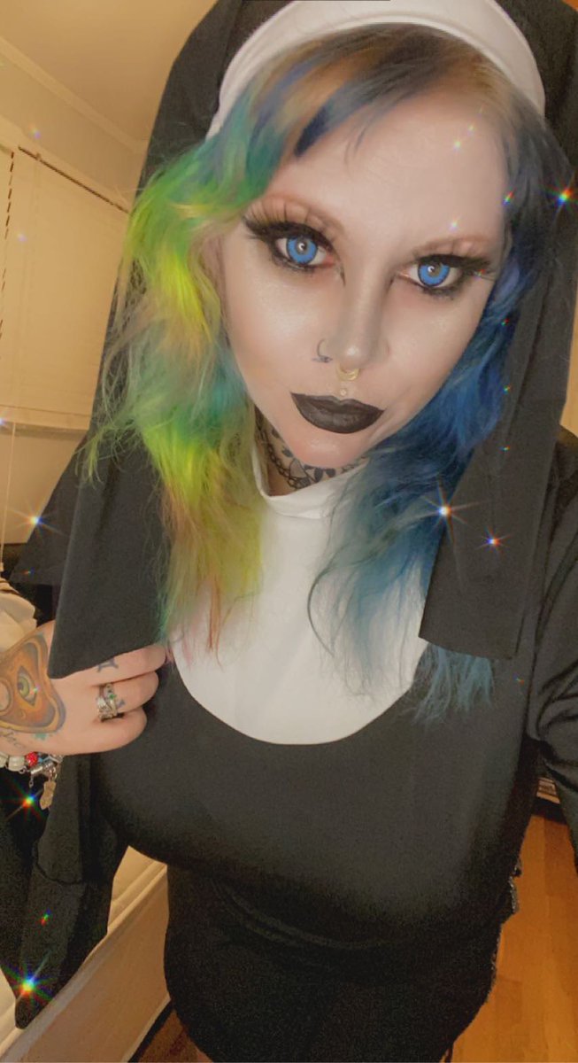 dillonxstrange's tweet photo. Happy #Halloween! Here’s my #unholy #naughtynun #CashAppHalloween #halloweencostume https://t.co/hLvSUL9SYP