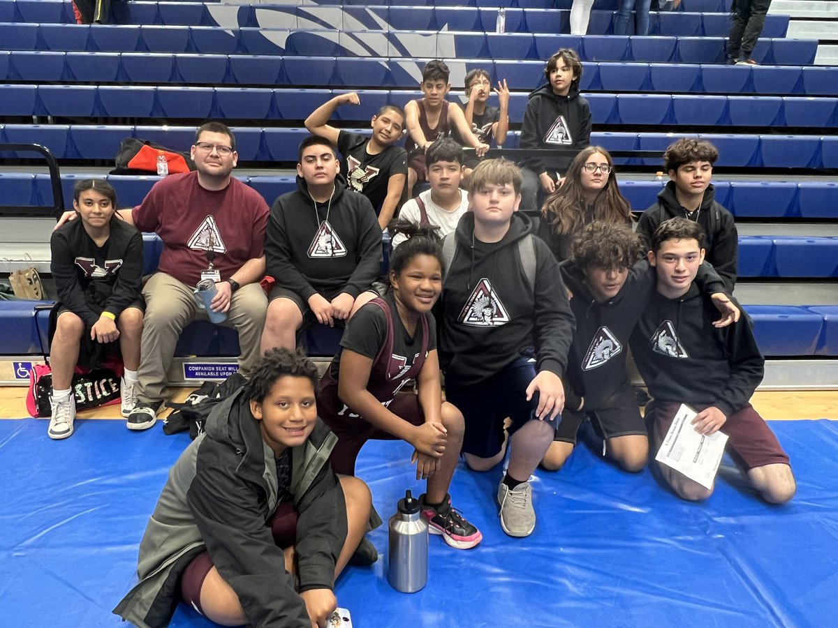 Ysleta Middle School Wrestling; killing it! @Gonzalez_YMS <a href="/YsletaHS/">Ysleta HS</a> <a href="/YsletaMS/">Ysleta Middle School</a> @YsletaWrestling