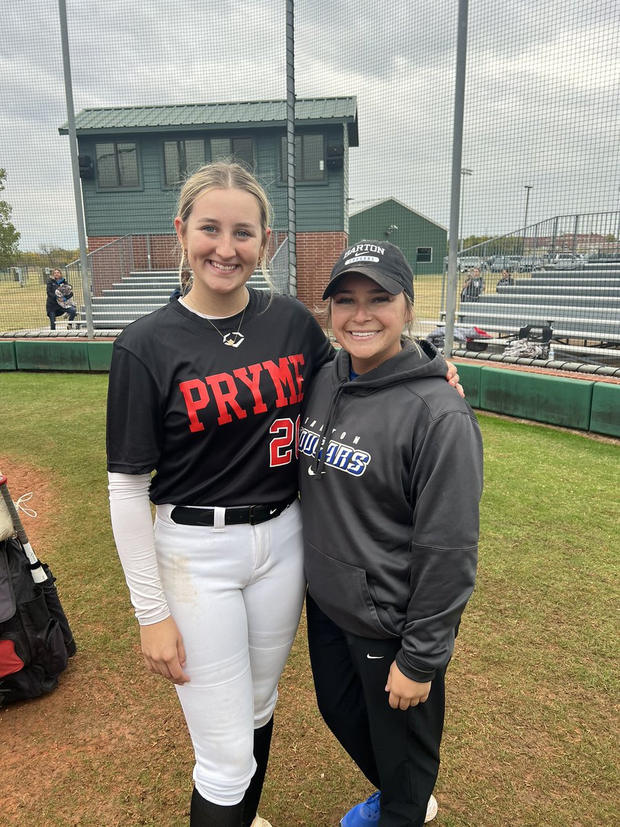 CaliWorsham's tweet photo. Had an amazing time today at this camp, thank you to all of the coaches that were there! @CarsonDuBose @Fullerton_SB @UNISoftball @SWOSUSoftball @KUSoftball @OBU_Softball https://t.co/KF2DvRlwEv