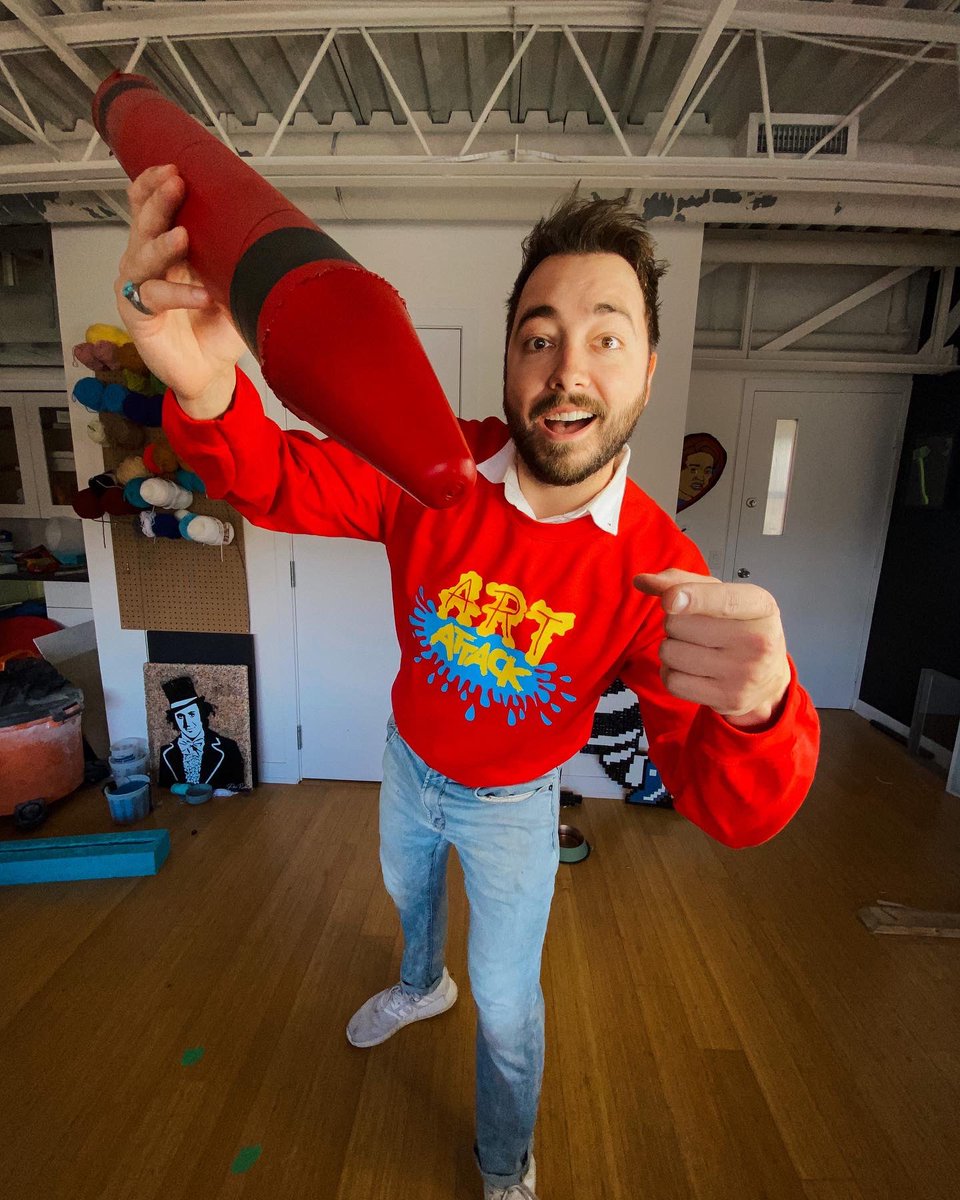 TheDanocracy's tweet photo. This Halloween I went dressed as one of my childhood heroes! I even made the costume from scratch! Video coming this week :) @NeilBuchananArt #Halloween #artattack https://t.co/x2L5dXcuy7
