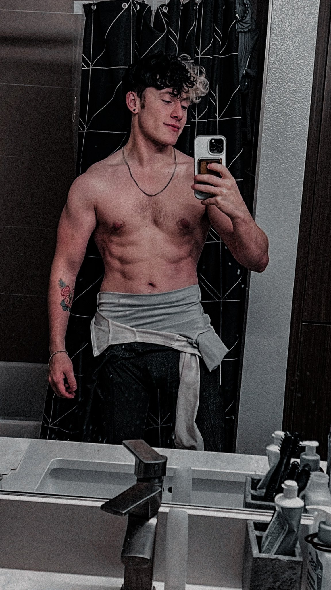 TW Pornstars - Anubace. Twitter. Getting ready for Danny Phantom 👻. 9: