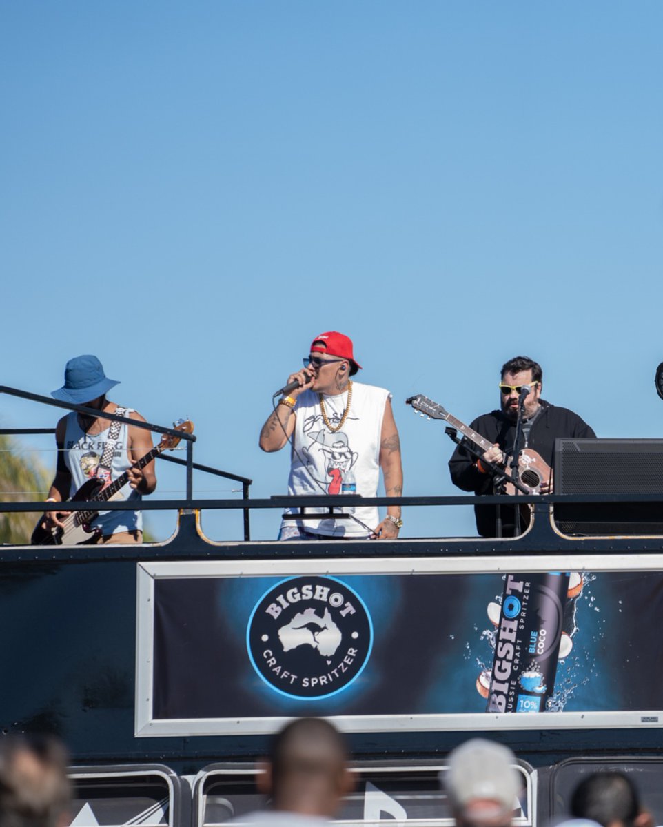 sdfoodwine's tweet photo. The musical engine of San Diego returns for this years #SDBayFest. Catch the WonderBus at this years event as they #ArriveAtAwesome with the best of rock and roll! 🤘🎶

#SanDiego #WineFestival #VisitSD #SanDiegoFoodie #YouStayHungrySD #FoodFestival https://t.co/b2viuE1J8n