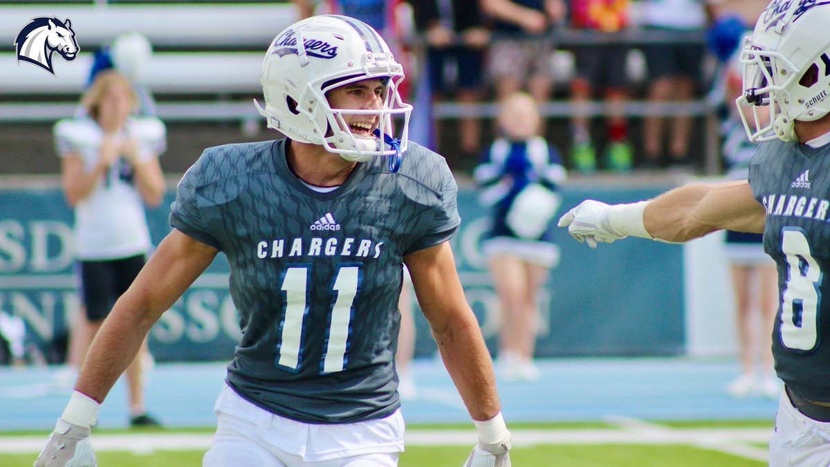 In arguably the biggest upset at the <a href="/NCAADII/">NCAA Division II</a> level this season, <a href="/Hillsdale_FB/">Hillsdale Football</a> stunned #6 Ashland 36-20 to hand the visiting Eagles their first loss on Saturday! #ChargeOn 
Recap: hillsdalechargers.com/sports/fball/2…