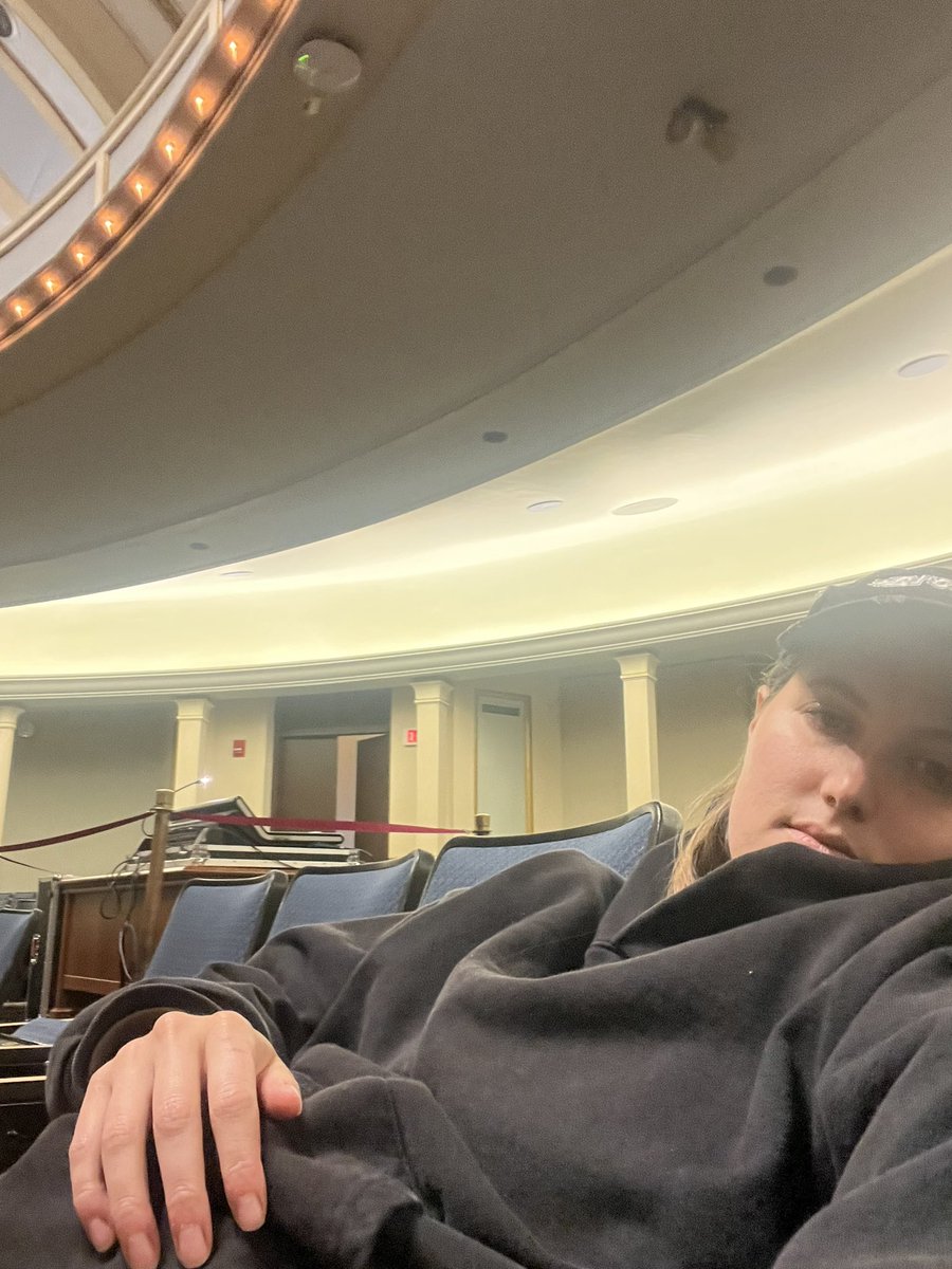 tnite we are in Champaign-Urbana, IL @ Foellinger Auditorium <a href="/StarCourseUIUC/">Star Course</a> c y’all soon 👼