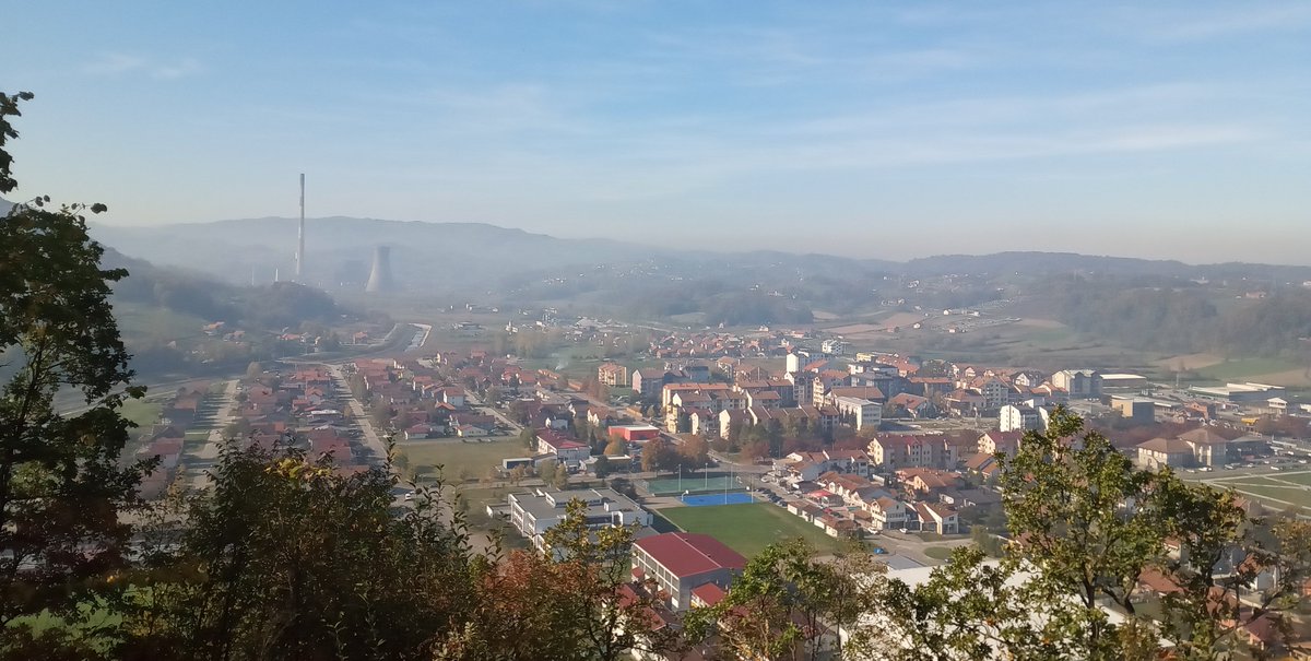 IdoLiven's tweet image. We really have to speed up our parting from #coal. So, yesterday we raced in Ugljevik 🇧🇦, home to a coal plant that is Europe's worst air polluter, to call for a #JustTransition.
#LungRun #BeyondCoal