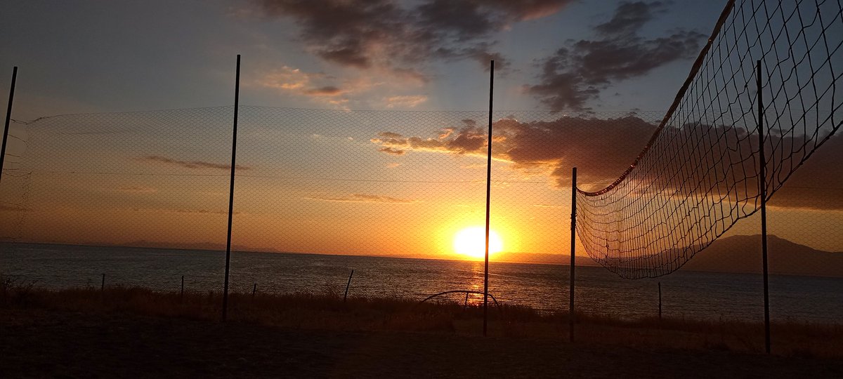 Ohh güzel hisler bambaşka bir sürü güzel hislere gebe🌞