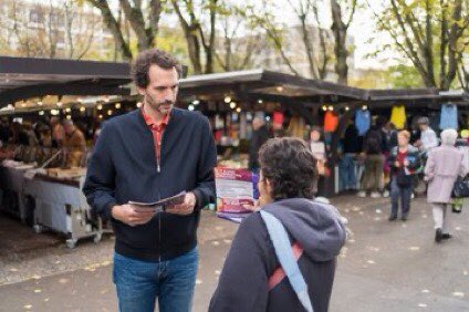 BastienPaschaud's tweet photo. Au marché de l'église à #Pantin ce matin pour distribuer mon dernier compte-rendu de mandat et échanger avec les habitants comment détourner de l’argent public tout en faisant croire à des soumis qu’on les défend. @FranceInsoumise #NUPES #lfi https://t.co/taXM7NFEcf