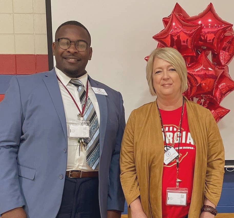 FLE_Explorers's tweet image. ✨This week gave us a little nostalgia as we resumed in-person events for the first time in 3 years! Thank you to all FLE families that supported the Quarterly Awards ceremony on Friday! We are so proud of each one of our students. #DreamBelieveAchieve