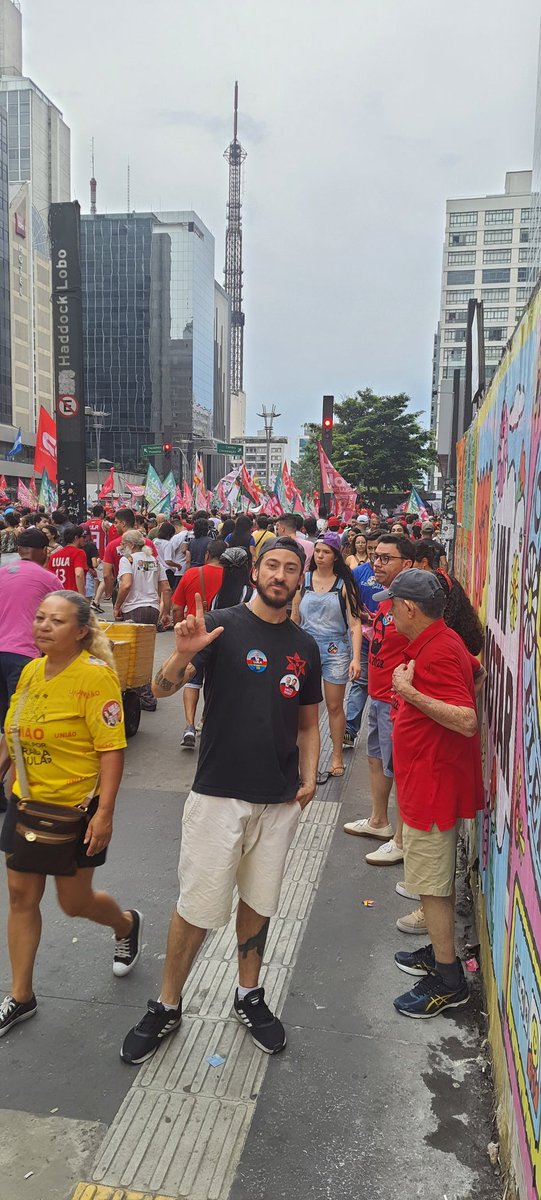 MaelZombie's tweet photo. Faz o L! #GamerscomLula #GeeksComLula #LulaPresidente1️⃣3️⃣ #Democracia #Otaku #Gamer #Geek #Uchiha #Playstation #forabolsonaro #SaoPaulo #gaymer #lgbt #lgbtscomLula https://t.co/GUhFokSu3Z