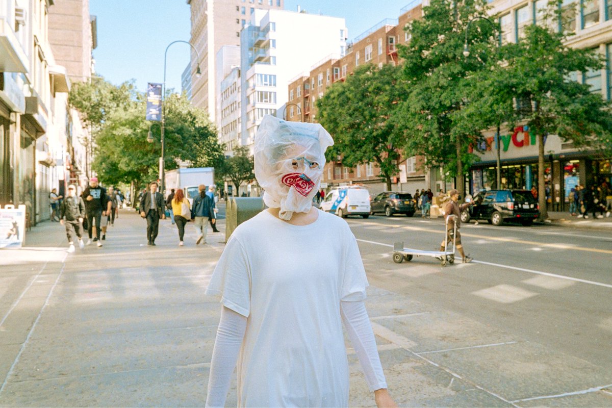 AdamInglis's tweet photo. Artist Yu-Ching Wang "Breathing in New York" along 14th St at 6th Ave. 09.2022. https://t.co/63bIFG0sqj #streetphotography #nyc #streetphoto https://t.co/IjvF6vhHMh
