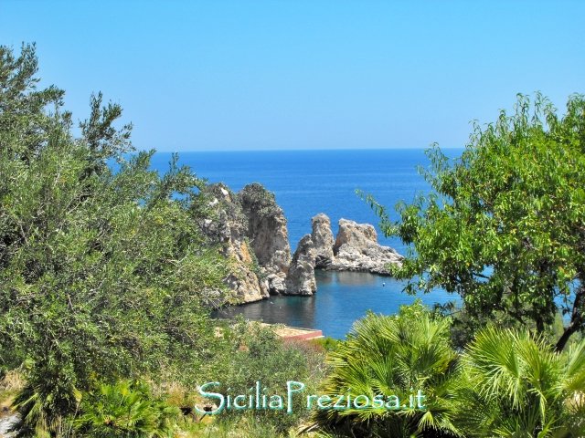 SiciliaPreziosa's tweet photo. Buona Domenica con il #caldo che continua perché non fare una passeggiata tra le #spiagge e nel #borgo di #Scopello...https://t.co/mbKmCevpgJ

#BuonaDomenica #Domenca #estate #autunno #Turismo #Travel #travelphotography #30ottobre #Sicilia #Sicily #mare https://t.co/32QiYLAyyJ