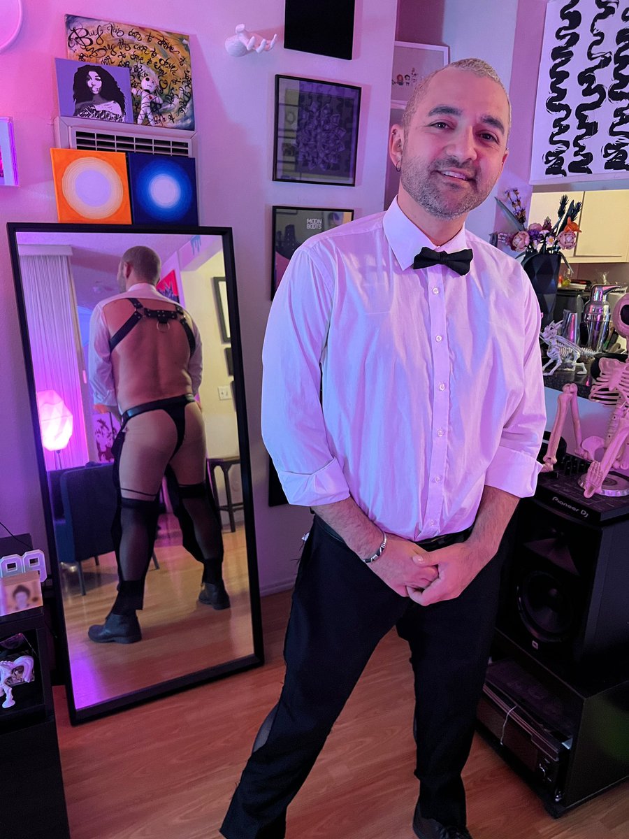 hysteriCKal's tweet photo. Business in the front. Party in the back. https://t.co/jbKL0bVdJj