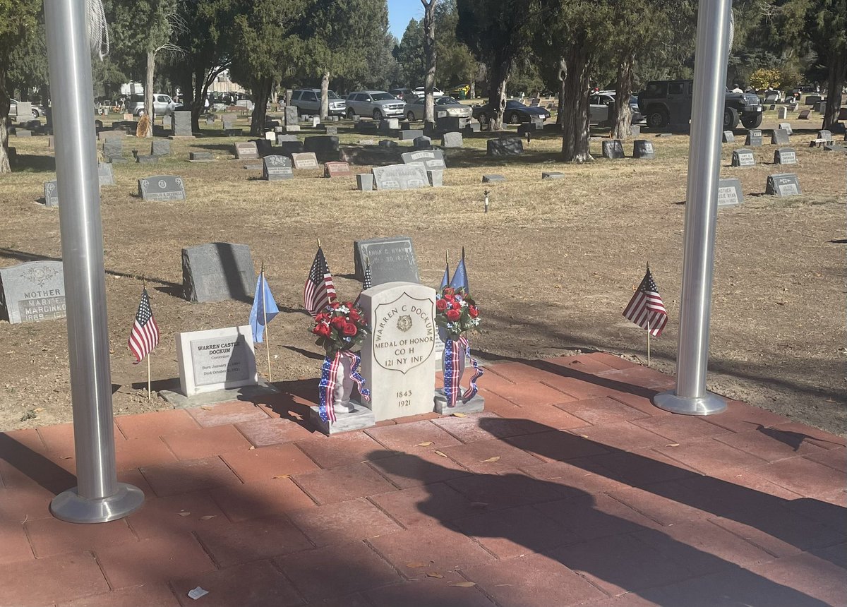 PamAndersonCO's tweet photo. What a moving memorial dedication in Pueblo today of Civil War veteran and Congressional Medal of Honor recipient Warren C. Dockum. Honored &amp; dedicated by his descendants, and local veterans. Roselawn Cemetery #historyrestored  @medalofhonor  #copolitics @LangSias @JohnKellnerCO https://t.co/6wtICnamqe