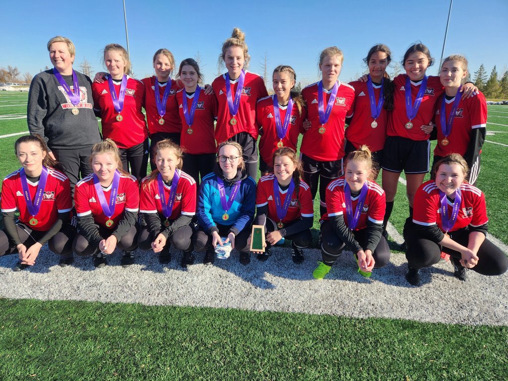 ⚽️5A Girls⚽️

🥇Saskatoon St. Joseph
🥈Saskatoon Holy Cross
🥉Warman