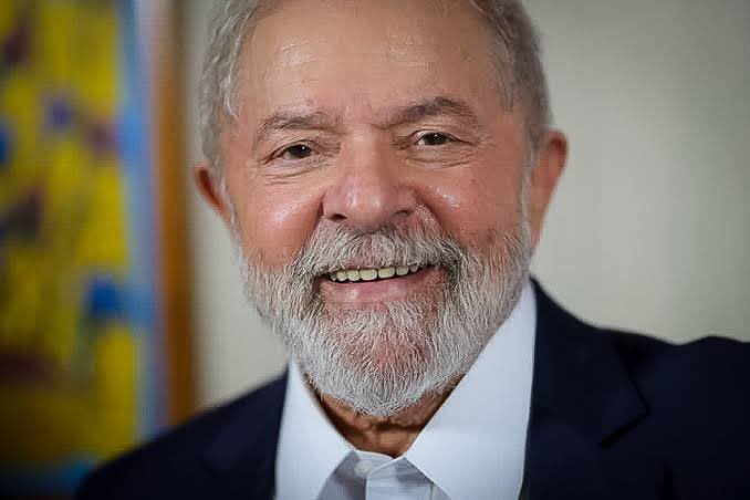 meanonlyarmys's tweet photo. O means como um squad que respeita a democracia, tem o prazer de deixar claro o apoio ao futuro presidente do Brasil: Luiz Inácio Lula da Silva ♥️
Lulinha que defende muito do que os meninos falam em suas letras 💜 https://t.co/qi64aNDnQq