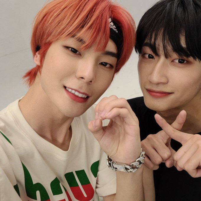 OmegaXgallery's tweet photo. #TAEDONG #태동 #JEHYUN #제현
#OMEGA_X #오메가엑스
@OmegaX_official @OmegaX_members https://t.co/YOdpgpvNs8