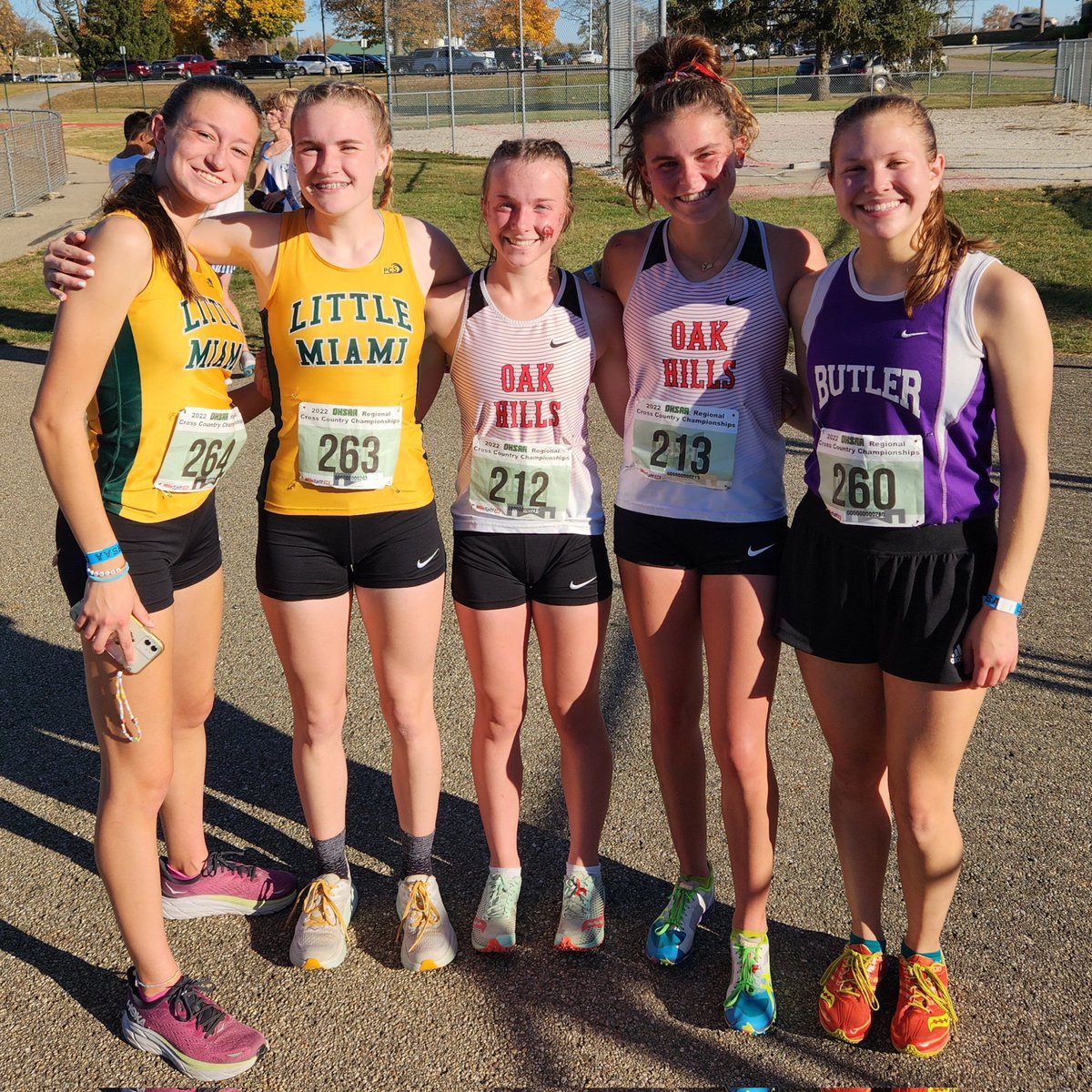 LittleMiamiXC's tweet photo. Great picture of five qualifiers for State XC at Obetz. Great job Oak Hills and Butler@

@LM_Athletics @LM_Schools @OakHillsCC @OakHills_HS @AviatorTF https://t.co/ASr3FVvPh2