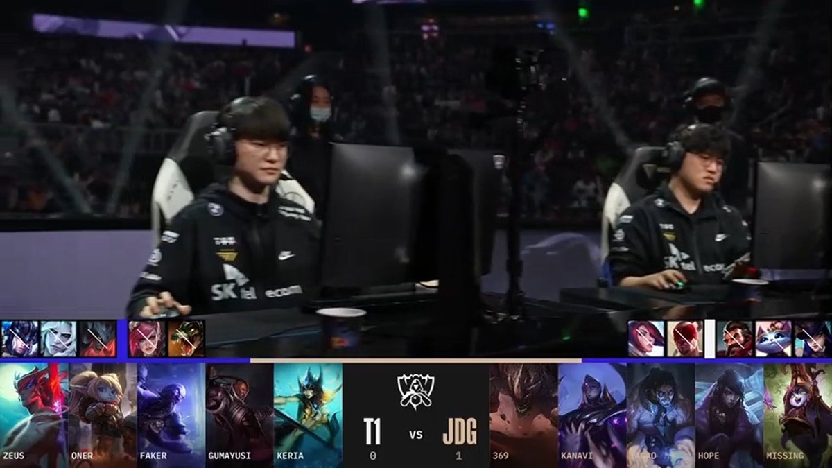 racing_ever's tweet photo. Viendo #WORLDS2022
#GoT1
#GoFaker !!!
Belleza la comentarista de la #LLA , @milky_fel 😍😍😀
#BuenSábadoParaTodos!!! https://t.co/QU3txpWUPx