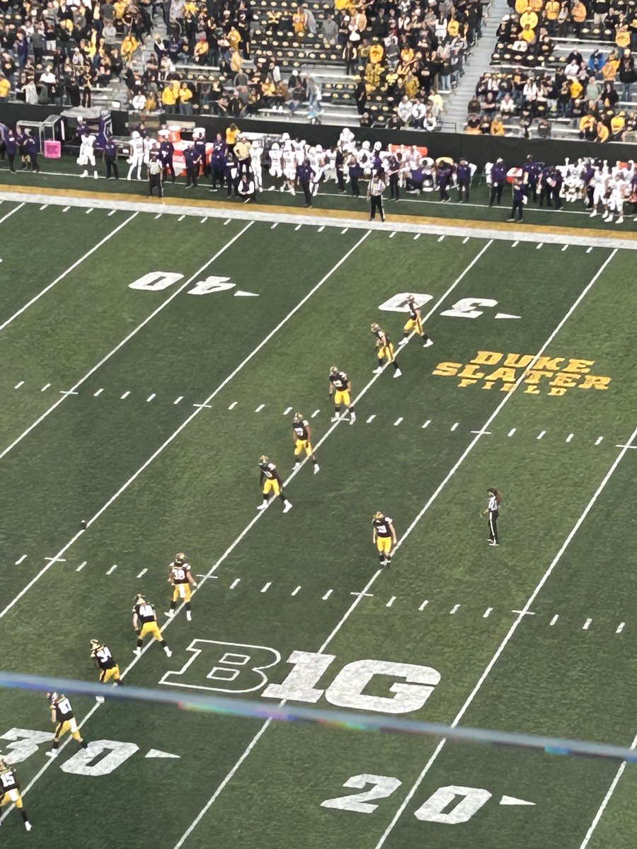 SteveSchlatter's tweet photo. Zach Twedt #42 from Roland-Story on the kickoff team against Northwestern. #norsestrong https://t.co/lryf9yltgU