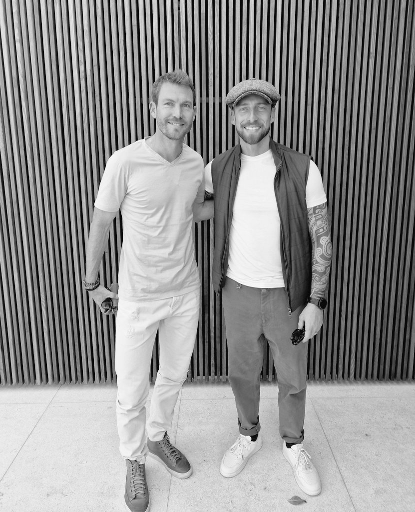 ClaMarchisio8's tweet photo. True friendship ❤️🇮🇹🇨🇭
 
Years go by but we are always... CAZZUTI ‼️
#friendship 
#friends 
#turin https://t.co/C8nJ1fRNX9