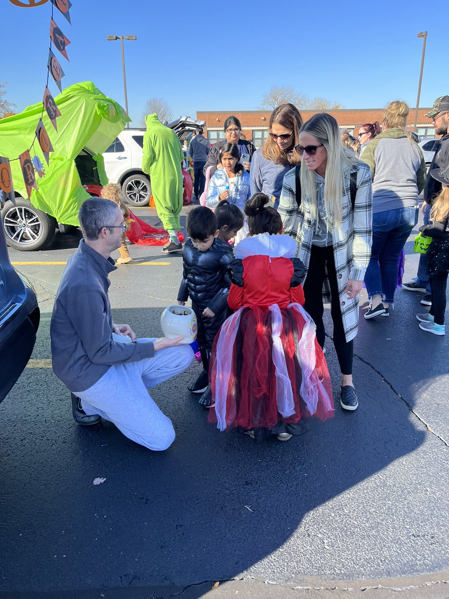 Heather Santiemmo tweet media