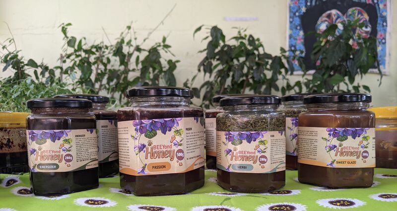 Happy_Farmers's tweet photo. Our first Taste and Order event at Tea House Hotel.

In collaboration with @GSCRwanda &amp; @asilihealthltd 

#healthlifeisthegoal #buylocalsupportlocal #chiapuddz #microgreens #infusedhoney #hibiscus #fruits #ecofriendlypackaging https://t.co/2gk4YUSgzi