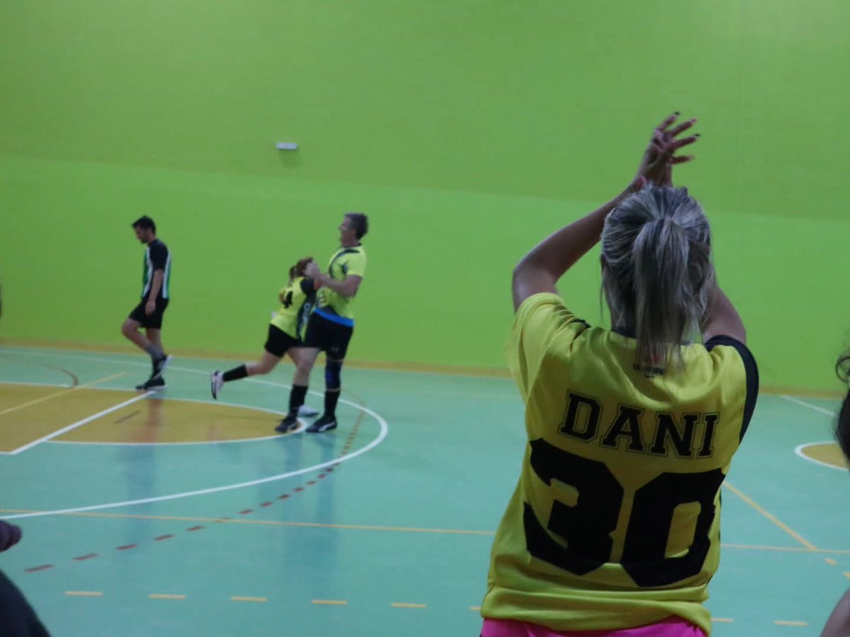 hcdrincon's tweet photo. 👉 LOS ESPERAMOS A TODOS A PARTIR DE LAS 20:00 HS EN LA CIUDAD DEPORTIVA, SE DISPUTA LA TERCERA FECHA DEL TORNEO INTERINSTITUCIONAL. @DaniRucciOK https://t.co/X4WU3lQ5TP