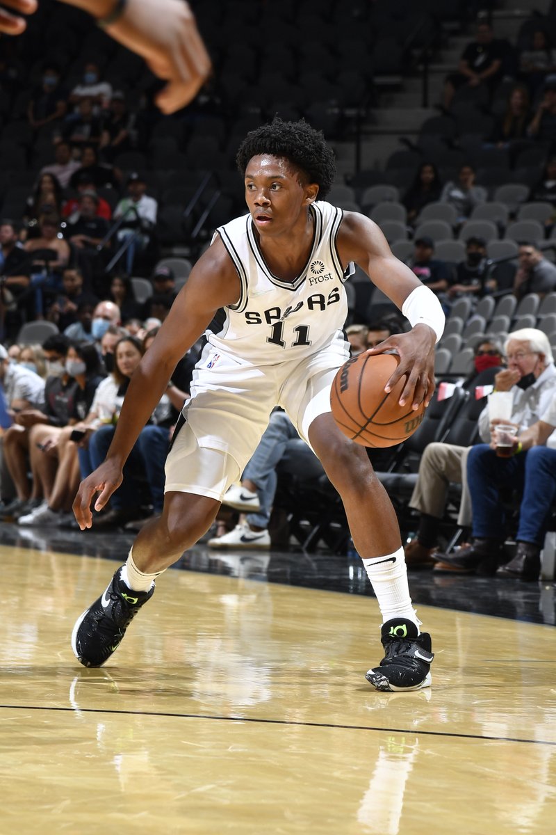 BleacherReport's tweet photo. The Spurs' release of Joshua Primo was due to "multiple alleged instances" of Primo exposing himself to women, per @ramonashelburne and @wojespn https://t.co/uAxEnZIYVh