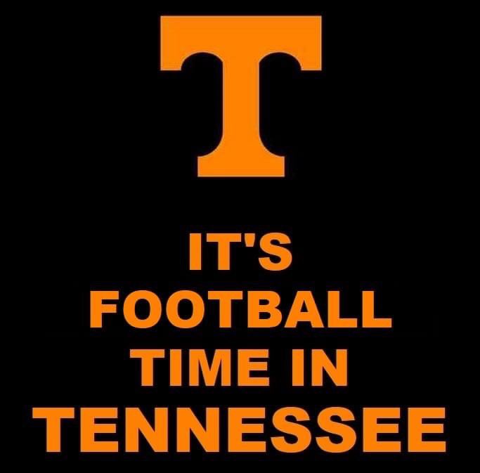 PAsports_RW's tweet photo. It's Big Orange Football Time!!!! #GoVols #GBO #Team126 #TennesseeFootball #Vols #OneTennessee #WeAreTennessee #VolNation #PoweredByTheT #eVOLution22 #UKvsTENN #BeatKentucky #CFBonESPN https://t.co/1flxIOq2Pv