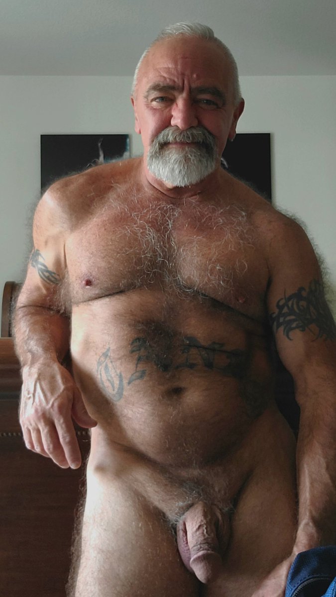 Tank4154's tweet photo. Totally stoked for date night! https://t.co/Xy5wG3D7Fc