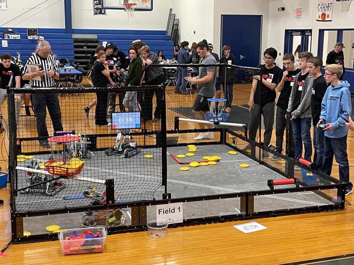 lovejoyrobotics's tweet photo. #1082K had a great day today- showed up ready to fight and was a strong contender the entire #WolfeCityVRCtournament ending 3rd place after Quals and then ended as Semifinalists!! Congrats K! You represented well on and off the field and we can’t wait to see what you do next! https://t.co/NX5MzPCkft