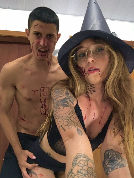 Hoje tem show a fantasia! bora assistir?  https://t.co/PeHc5AGi2F #CAM4Halloween , #CAM4 https://t.c<a href="/tag/cam4"class="tags"><span>#cam4</span></a><a href="/tag/cam4halloween"class="tags"><span>#cam4halloween</span></a>