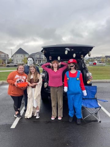 NPsoar's tweet photo. Thank you Atfalati Ridge for hosting our combined trunk-or-treat event last night! Lots of amazing memories and giggles! Cheers to the best community! https://t.co/py820sSoGv