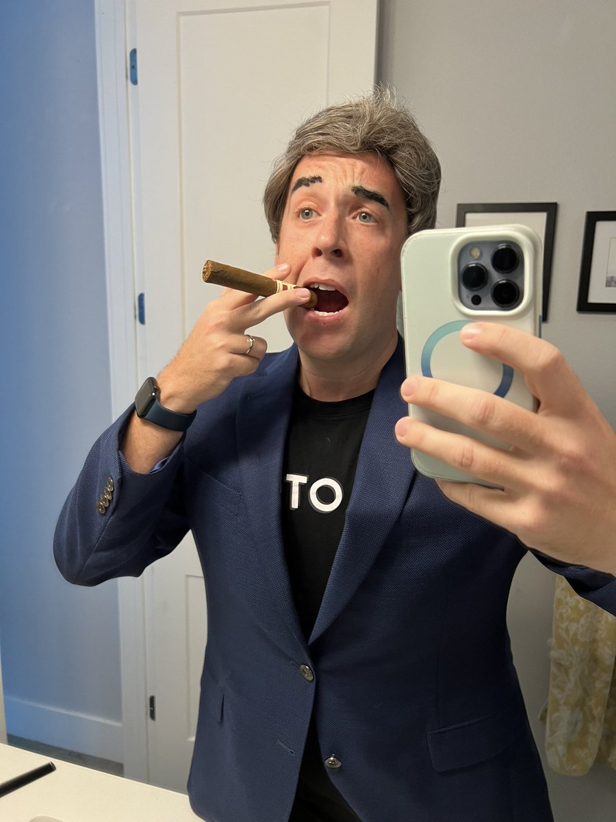 Did I dress up like one of my suggested <a href="/BookPlusFilm/">Book and Film Globe</a> costumes? Ab-so-fuckin-lutely…