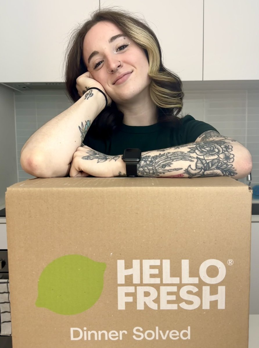 Rinovvaa's tweet photo. IM LIVE!! TODAYS STREAM IS SPONSORED BY #hellofreshCA !!! Use my code HELLORINOVVA or click the link to get up to 20 free meals 🤑🤑🤑🥗🍔🌮 come cook w/ us! 
https://t.co/nJF2Ray5un 
https://t.co/6FTSbdUVDp 

#ad #hellofresh https://t.co/dVymrarwLJ