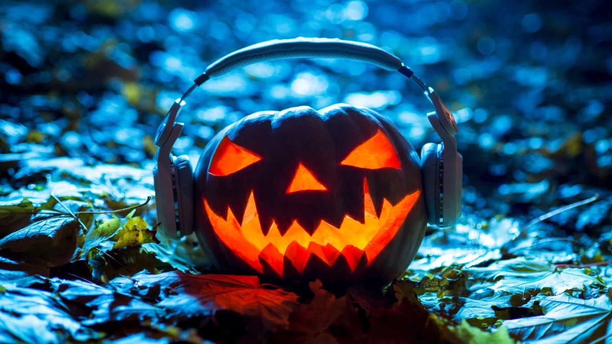 KUTX's tweet image. Coming up It's an extra spooky Uptown Saturday Night. Paul Carruba @AustinCalling has three hours of Halloween-flavored Rockabilly, Jazz, R&amp;amp;B, Garage Rock and more. Tune in...IF YOU DARE!! 7pm on KUTX or kutx.org