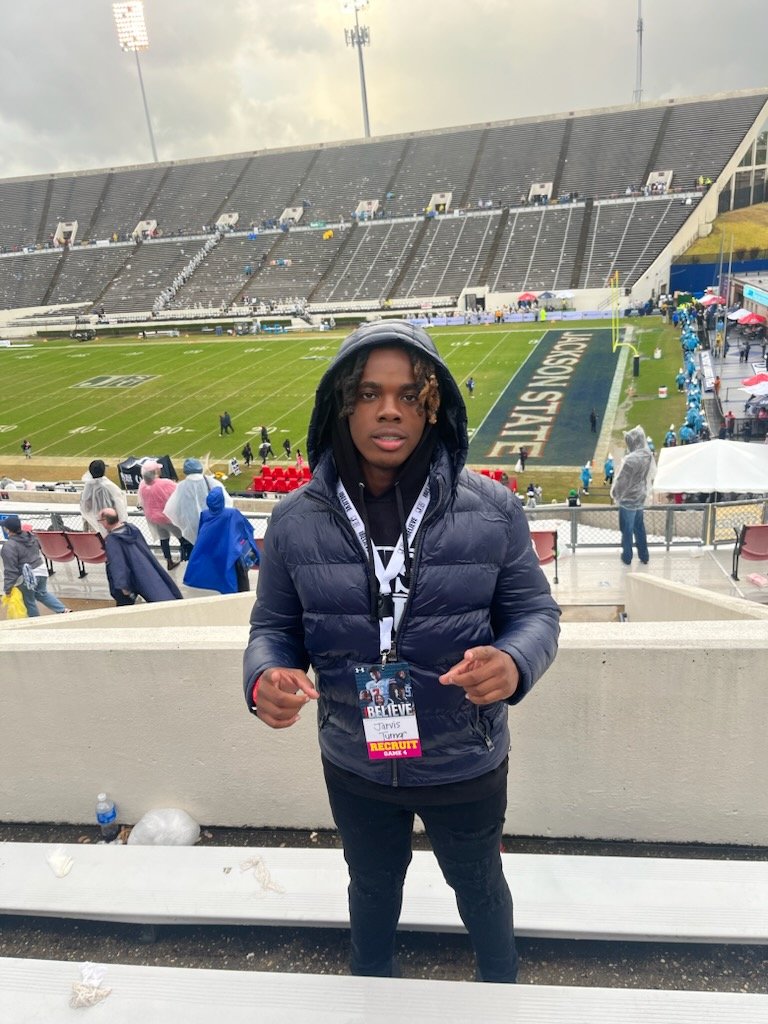 coach_barnett's tweet photo. Hutch Class of 23 TE/OLB Prospect Jarvis Turner @Jarvis2Turner on his game day invite to JSU. @GoJSUTigersFB 
@dallasathletics
@Whhseaglenation
@Cantstrap5
@ReggieReddick75
@RonMurrayJr
@zaturner21
@braylonedwards10

Much Respect to Ch. Prime &amp; the JSU Tigers💯💪🏈 @DeionSanders https://t.co/94BLqud92a