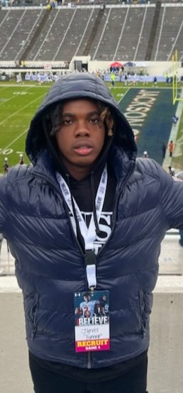 Hutch Class of 23 TE/OLB Prospect Jarvis Turner <a href="/Jarvis2Turner/">JT</a> on his game day invite to JSU. @GoJSUTigersFB 
<a href="/dallasathletics/">Dallas ISD Athletics</a>
<a href="/Whhseaglenation/">WilmerHutchinSports</a>
<a href="/Cantstrap5/">Amos Rattler Jr</a>
<a href="/ReggieReddick75/">Reginald Reddick</a>
<a href="/RonMurrayJr/">Ron Murray</a>
<a href="/zaturner21/">Zadrian Turner</a>
@braylonedwards10

Much Respect to Ch. Prime &amp; the JSU Tigers💯💪🏈 <a href="/DeionSanders/">COACH PRIME</a>